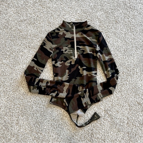 Army Print Long Sleeve Body Suit with Zipper - Picture 1 of 2